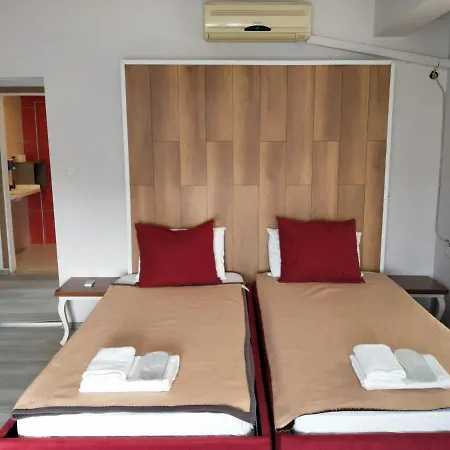 And Comfy Near Popular Attractions In فندق مبيت وإفطار *